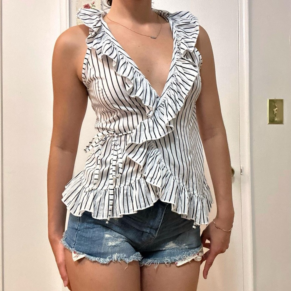 πStriped Ruffle Wrap Top Size Small - Picture 2 of 5